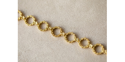 The Forget-Me-Not 'Wreath' 9-carat Gold Link Bracelet