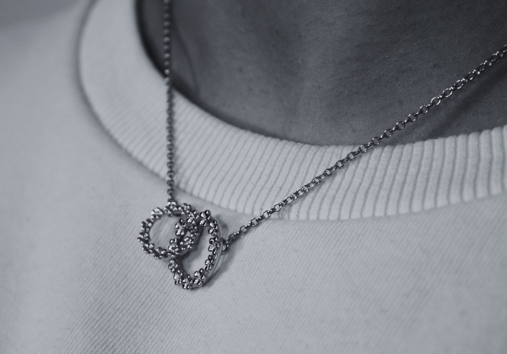 The Forget-Me-Not 'Wreath' Love Link Necklace in Silver