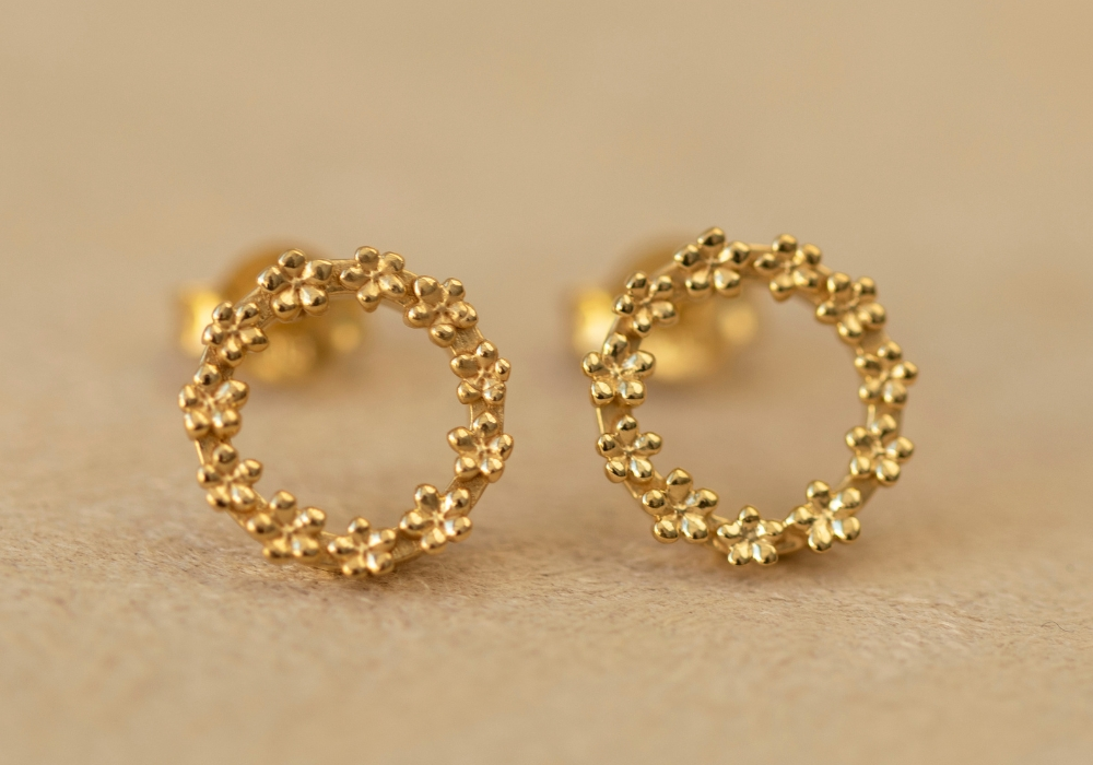 The Forget-Me-Not 'Wreath' 9-carat Gold Stud Earrings